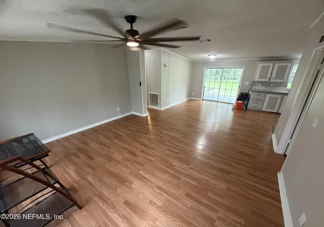 Photo 3 of Manufactured home for sale at 4795 Dandelion St, Middleburg, FL 32068 | MLS# 2163199 | Listing updated on 2026-09-04