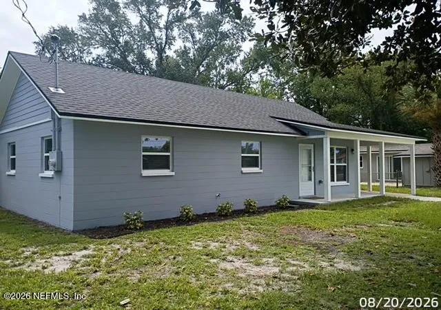 Photo 2 of Single family home for sale at 510 Clermont Dr W, Orange Park, FL 32073 | MLS# 2163160 | Listing updated on 2026-09-02