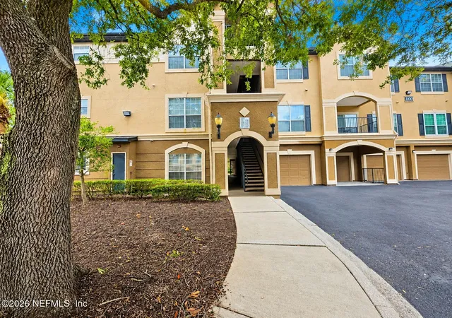 Photo 3 of Condo for sale at 10961 Burnt Ml Rd #1138, Jacksonville, FL 32256 | MLS# 2163187 | Listing updated on 2026-09-04