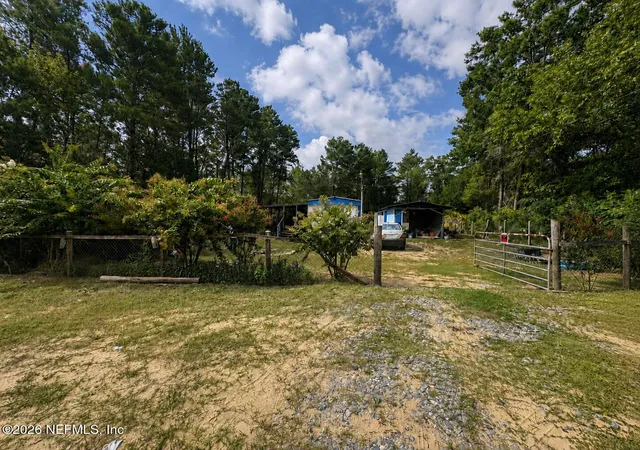Photo 1 of Manufactured home for sale at 111 Ontario St, Interlachen, FL 32148 | MLS# 2163188 | Listing updated on 2026-10-06