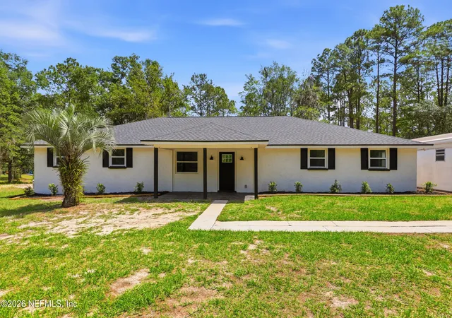 Photo 2 of Single family home for sale at 201 Dow Ct, Green Cove Springs, FL 32043 | MLS# 2163209 | Listing updated on 2026-09-16