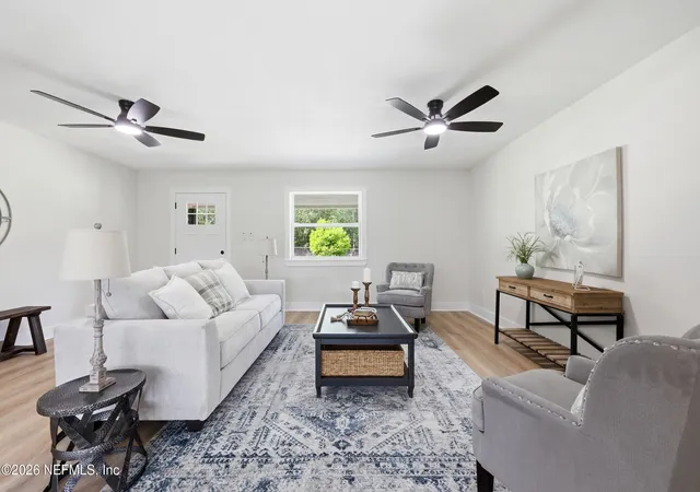 Photo 4 of Single family home for sale at 201 Dow Ct, Green Cove Springs, FL 32043 | MLS# 2163209 | Listing updated on 2026-09-16