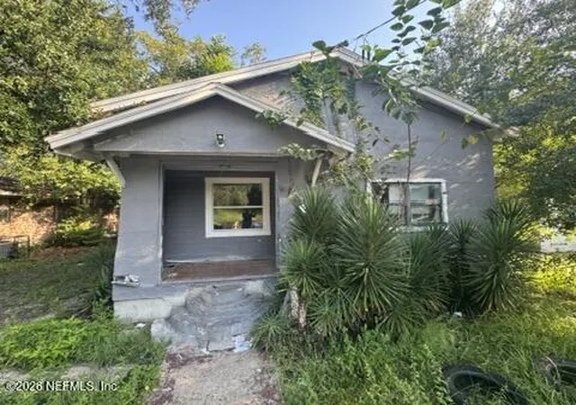Photo 2 of Sale Pending at 1361 W 13th Street, Jacksonville, FL 32209 | MLS# 2163216 | Listing updated on 2026-10-07