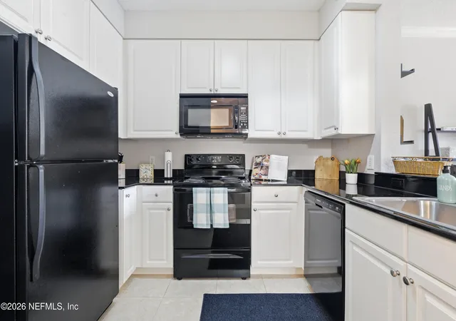 Photo 4 of Condo for sale at 8539 Gate Pkwy W #9107, Jacksonville, FL 32216 | MLS# 2163524 | Listing updated on 2026-09-09