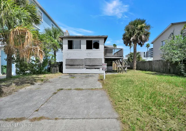 Photo 2 of Sale Pending at 127 16th Avenue S, Jacksonville Beach, FL 32250 | MLS# 2164949 | Listing updated on 2026-09-28