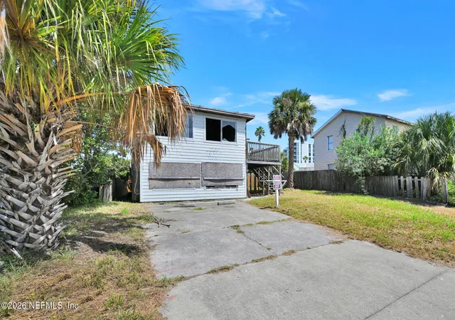 Photo 3 of Sale Pending at 127 16th Avenue S, Jacksonville Beach, FL 32250 | MLS# 2164949 | Listing updated on 2026-09-28