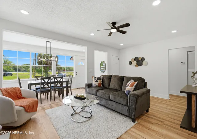 Photo 3 of Single family home for sale at 6918 Park Cir, Jacksonville, FL 32208 | MLS# 2163256 | Listing updated on 2026-09-03