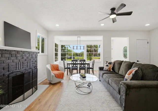 Photo 4 of Single family home for sale at 6918 Park Cir, Jacksonville, FL 32208 | MLS# 2163256 | Listing updated on 2026-09-03