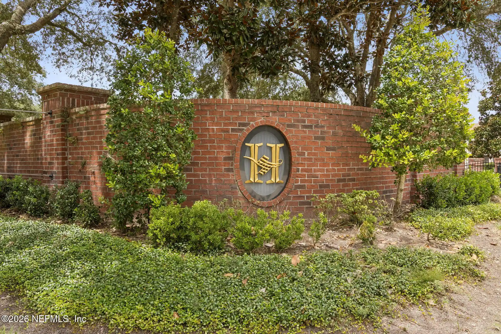 Listing Photo 2 - Condo for sale in 10901 Burnt Mill Rd located at 10901 Burnt Mill Rd, Jacksonville, FL 32256 - Unit #1107