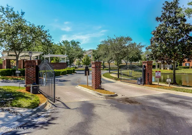 Photo 3 of Condo for sale at 10901 Burnt Ml Rd #1107, Jacksonville, FL 32256 | MLS# 2165315 | Listing updated on 2026-09-19