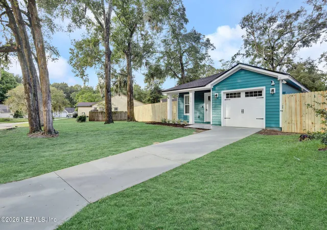 Photo 2 of Single family home for sale at 256 Aquarius Cir N, Jacksonville, FL 32216 | MLS# 2163331 | Listing updated on 2026-09-13