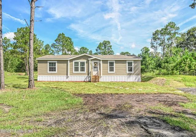 Photo 3 of Manufactured home for sale at 13121 Ne 235th Court, Raiford, FL 32083 | MLS# 2163389 | Listing updated on 2026-09-05