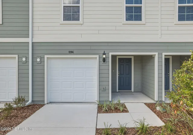 Photo 2 of Townhouse for sale at 10114 Whistling Pine Ct, Jacksonville, FL 32221 | MLS# 2163373 | Listing updated on 2026-09-03