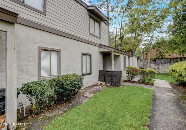 Condo for sale at 8300 Plz Gate Ln #1071, Jacksonville, FL 32217 | MLS# 2163412
