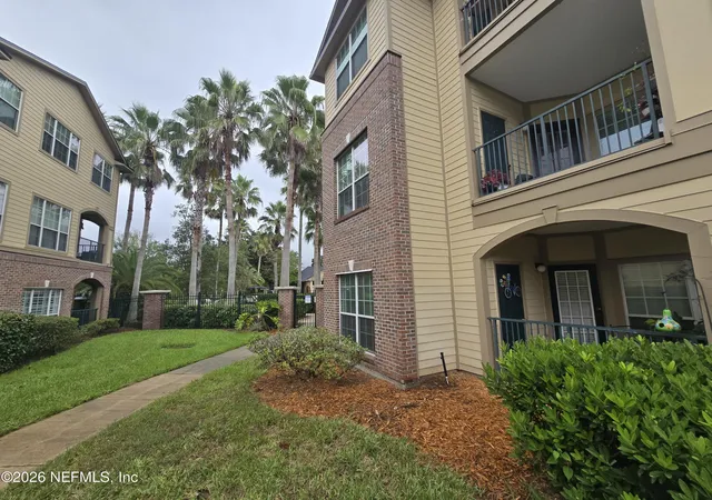 Photo 3 of Condo for sale at 7800 Point Meadows Dr #1017, Jacksonville, FL 32256 | MLS# 2163472 | Listing updated on 2026-09-18