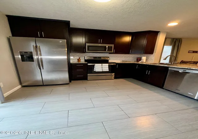 Photo 3 of Single family home for sale at 117 Brookfall Dr, Saint Augustine, FL 32092 | MLS# 2163593 | Listing updated on 2026-09-07