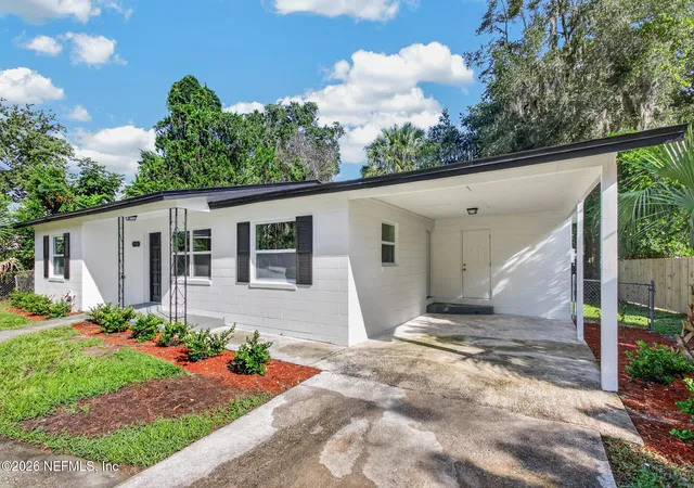 Photo 3 of Single family home for sale at 1512 Anderson St, Green Cove Springs, FL 32043 | MLS# 2163505 | Listing updated on 2026-09-04