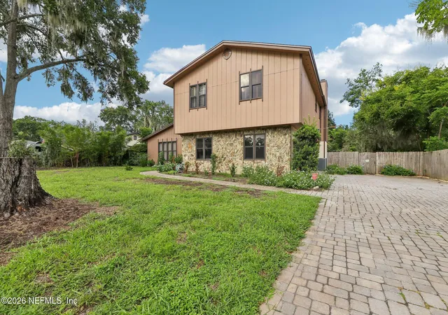 Photo 2 of Single family home for sale at 3543 Lawrence Rd, Orange Park, FL 32073 | MLS# 2165167 | Listing updated on 2026-10-03