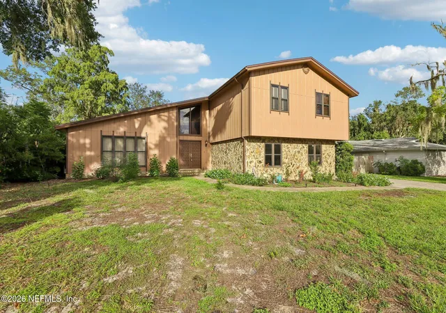 Photo 3 of Single family home for sale at 3543 Lawrence Rd, Orange Park, FL 32073 | MLS# 2165167 | Listing updated on 2026-10-03