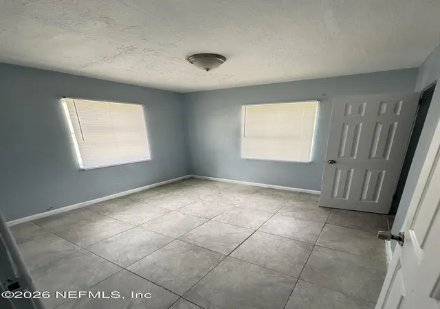 Listing Photo 4 - Condo for sale in building located at 1763 Whitner St, Jacksonville, FL 32209
