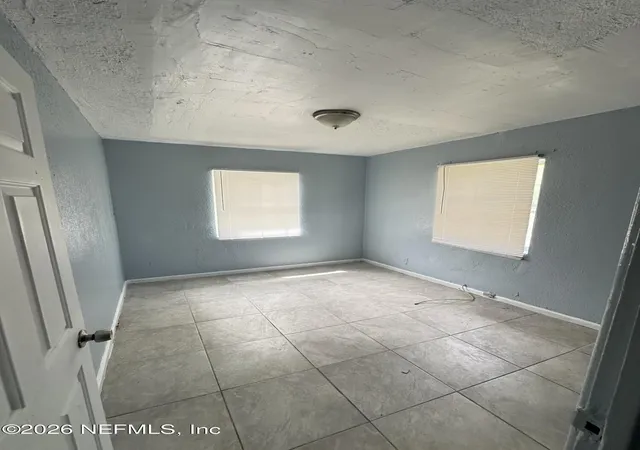 Listing Photo 5 - Condo for sale in building located at 1763 Whitner St, Jacksonville, FL 32209