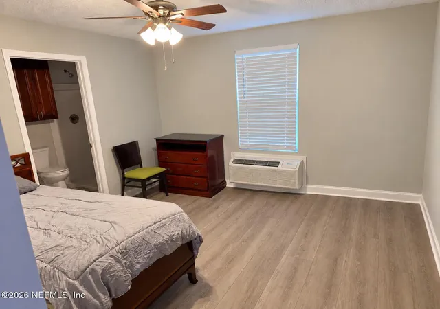 Photo 4 of Single family home for sale at 421 W 23rd Street, Jacksonville, FL 32206 | MLS# 2163897 | Listing updated on 2026-09-08