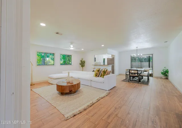 Photo 2 of Single family home for sale at 3 Westrobin Pl, Palm Coast, FL 32164 | MLS# 2163700 | Listing updated on 2026-09-15