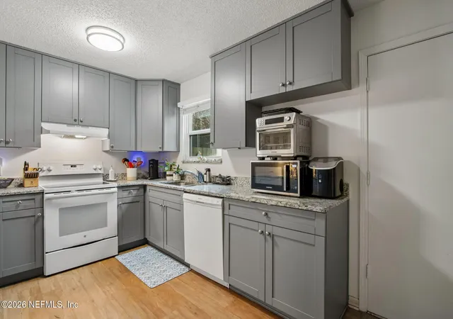Photo 3 of House for sale at 2727 1st Avenue, Fernandina Beach, FL 32034 | MLS# 2163699 | Listing updated on 2026-09-05