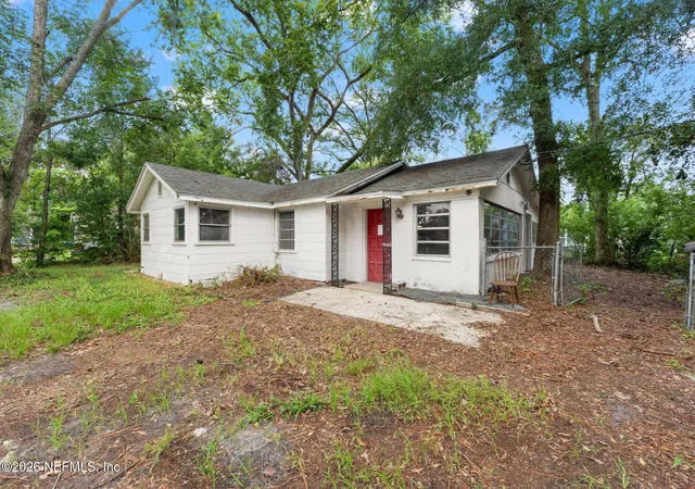 Photo 1 of Sale Pending at 5329 Rio Grande Ave, Jacksonville, FL 32254 | MLS# 2163698 | Listing updated on 2026-09-12