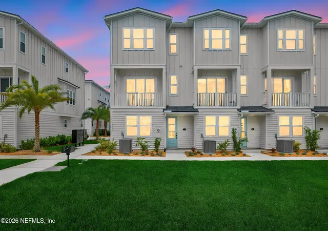 Photo 2 of Sale Pending at 1003 N 1st Avenue, Jacksonville Beach, FL 32250 | MLS# 2163718 | Listing updated on 2026-09-06