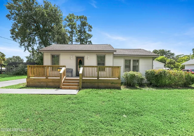 Photo 1 of Single family home for sale at 2500 Community Rd, Jacksonville, FL 32207 | MLS# 2163723 | Listing updated on 2026-09-15