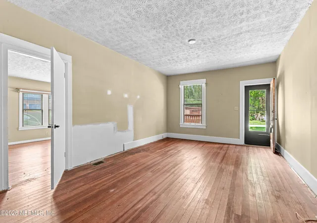 Photo 4 of Single family home for sale at 2500 Community Rd, Jacksonville, FL 32207 | MLS# 2163723 | Listing updated on 2026-09-15