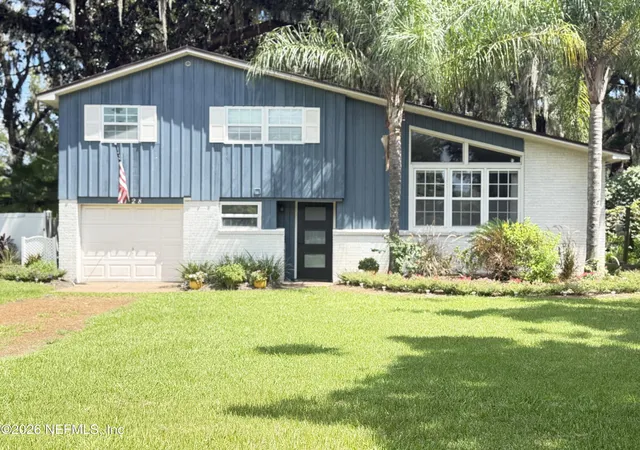 Photo 1 of Single family home for sale at 2128 Amelia Rd, Fernandina Beach, FL 32034 | MLS# 2163751 | Listing updated on 2026-09-13