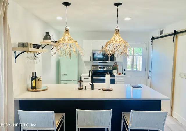 Photo 4 of Townhouse for sale at 525 6th Avenue S, Jacksonville Beach, FL 32250 | MLS# 2163767 | Listing updated on 2026-09-18