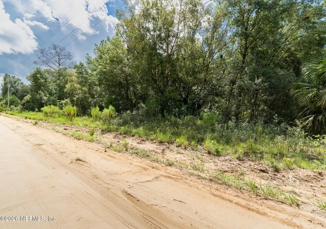 Photo 3 of Land for sale at 0010 Kin St, Interlachen, FL 32148 | MLS# 2163780 | Listing updated on 2026-09-07