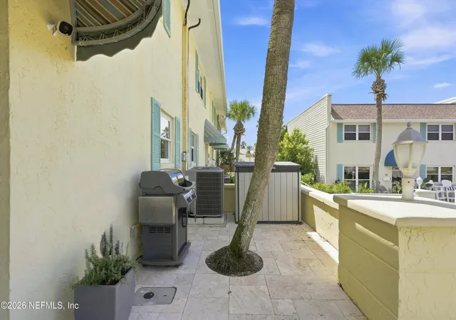 Listing Photo 5 - Condo for sale in building located at 2233 Seminole Rd, Jacksonville, FL 32233 - Unit #24