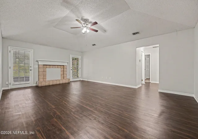 Photo 3 of Single family home for sale at 6284 Windward Ct, Fleming Island, FL 32003 | MLS# 2164734 | Listing updated on 2026-09-14