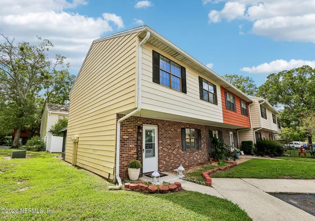 Listing Photo 4 - Condo for sale in building located at 1201 Kettering Wy, Orange Park, FL 32073