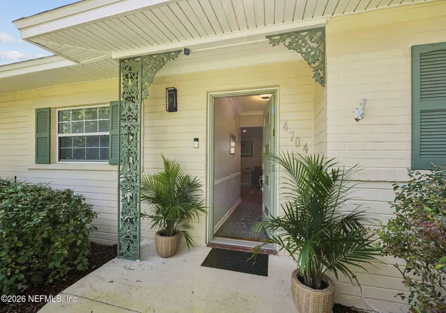 Photo 3 of Single family home for sale at 4704 Princess Anne Ln, Jacksonville, FL 32210 | MLS# 2164085 | Listing updated on 2026-09-21