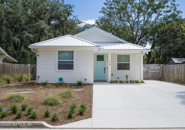 Photo 1 of Single family home for sale at 29 Sidney St, Saint Augustine, FL 32084 | MLS# 2164382 | Listing updated on 2026-09-11