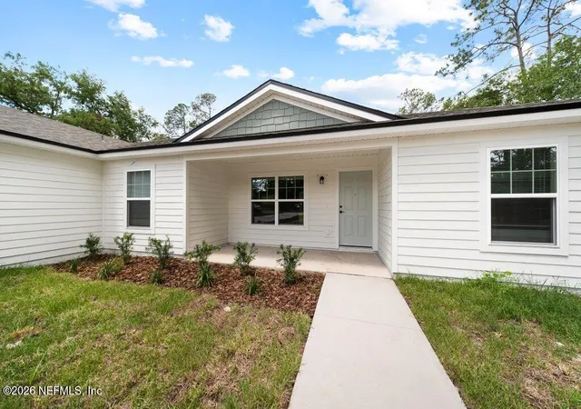 Photo 2 of Single family home for sale at 6334 Little Lake Geneva Rd, Keystone Heights, FL 32656 | MLS# 2163930 | Listing updated on 2026-09-19
