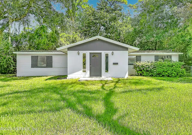 Photo 1 of Single family home for sale at 3811 Spring Park Rd, Jacksonville, FL 32207 | MLS# 2164066 | Listing updated on 2026-09-09