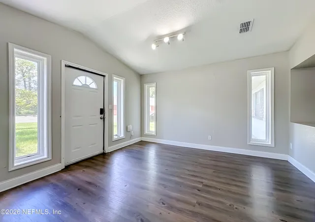 Photo 2 of Single family home for sale at 3811 Spring Park Rd, Jacksonville, FL 32207 | MLS# 2164066 | Listing updated on 2026-09-09