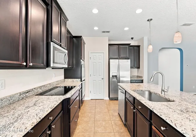 Photo 3 of Single family home for sale at 598 Amber Crk Dr, Jacksonville, FL 32218 | MLS# 2164040 | Listing updated on 2026-09-09