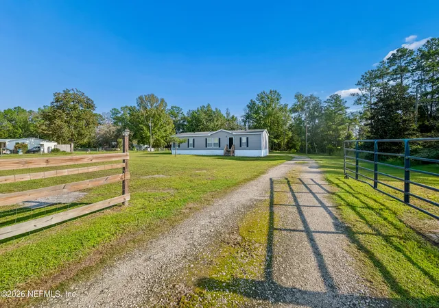 Photo 3 of Sale Pending at 14163 State Rd 100 W, Lake Butler, FL 32054 | MLS# 2165002 | Listing updated on 2026-09-26