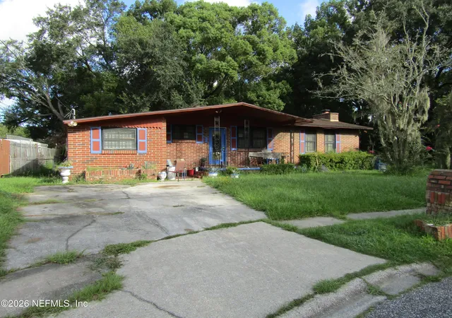 Photo 2 of Single family home for sale at 2607 Wilkins Ct, Jacksonville, FL 32209 | MLS# 2164119 | Listing updated on 2026-09-10