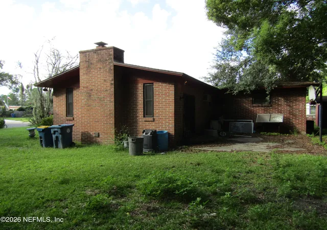 Photo 3 of Single family home for sale at 2607 Wilkins Ct, Jacksonville, FL 32209 | MLS# 2164119 | Listing updated on 2026-09-10