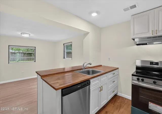 Photo 3 of Single family home for sale at 4748 Beverly Cir, Jacksonville, FL 32210 | MLS# 2163993 | Listing updated on 2026-09-09