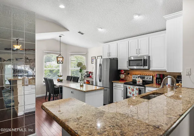 Photo 3 of Single family home for sale at 204 Conner Ct, Saint Johns, FL 32259 | MLS# 2164024 | Listing updated on 2026-09-09