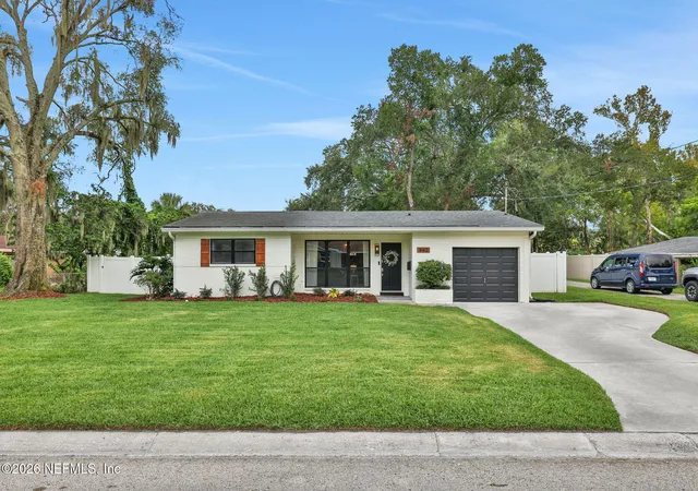 Photo 3 of Single family home for sale at 8162 Cesperdes Ave, Jacksonville, FL 32217 | MLS# 2164210 | Listing updated on 2026-09-17